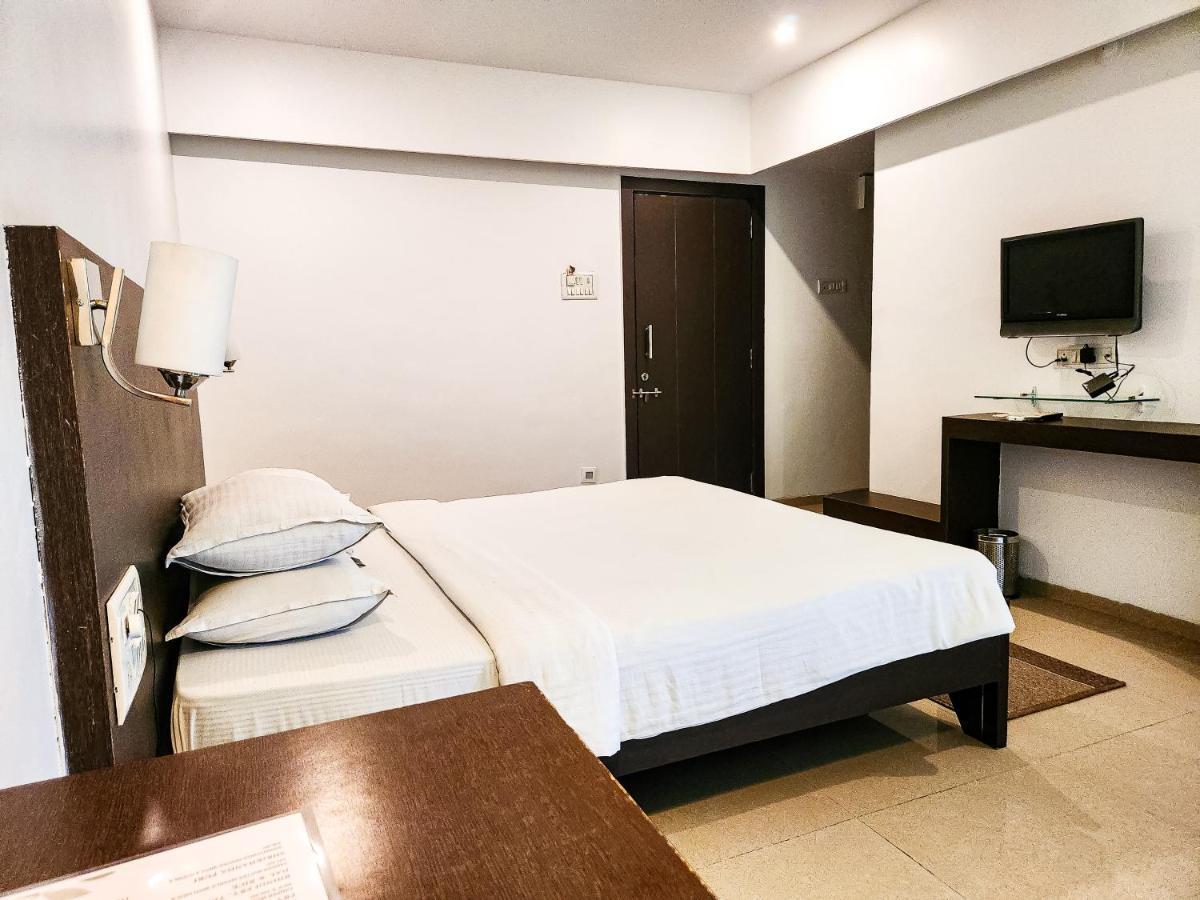Hotel Rajwada Aurangabad Luaran gambar